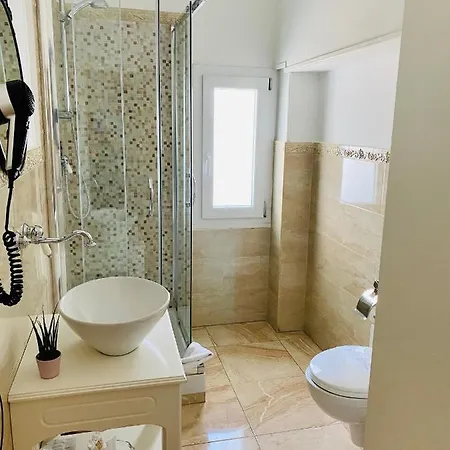 بيت ضيافة Domus Valadier 3*